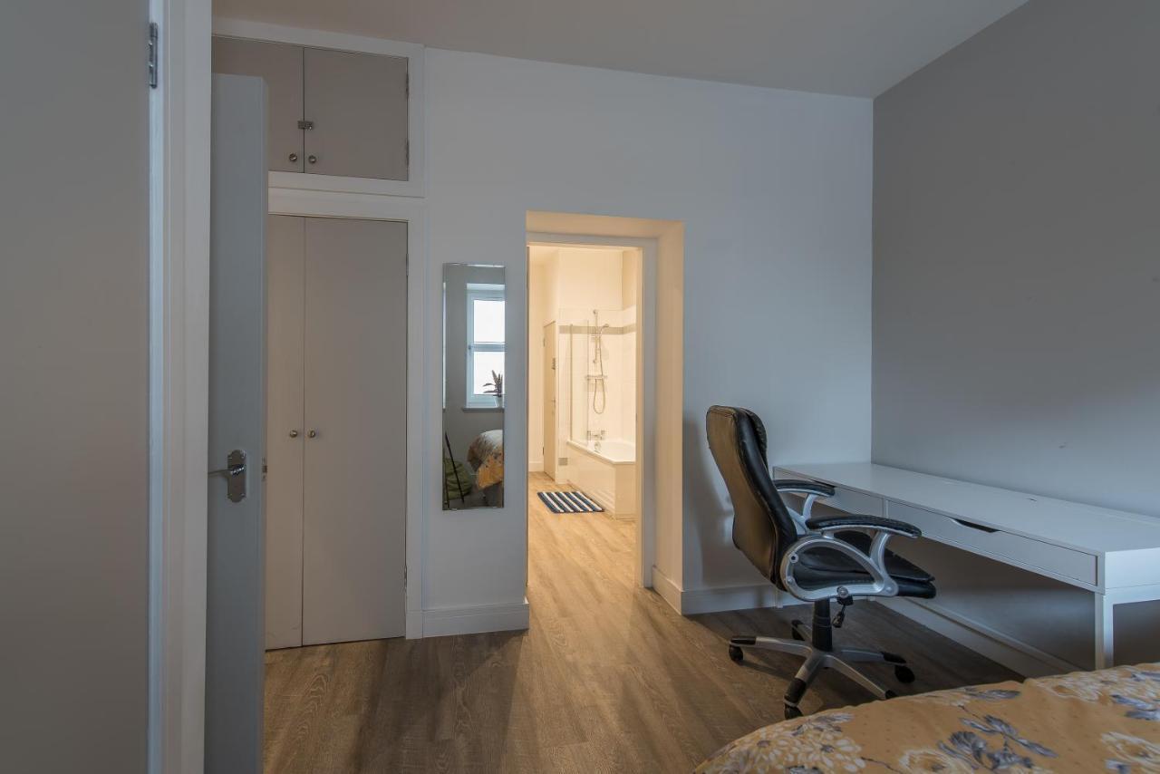 Haymarket Spacious 3 Bedroom Street Level Appartement Édimbourg